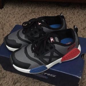 Skechers boys sneakers - size 13 - worn once.